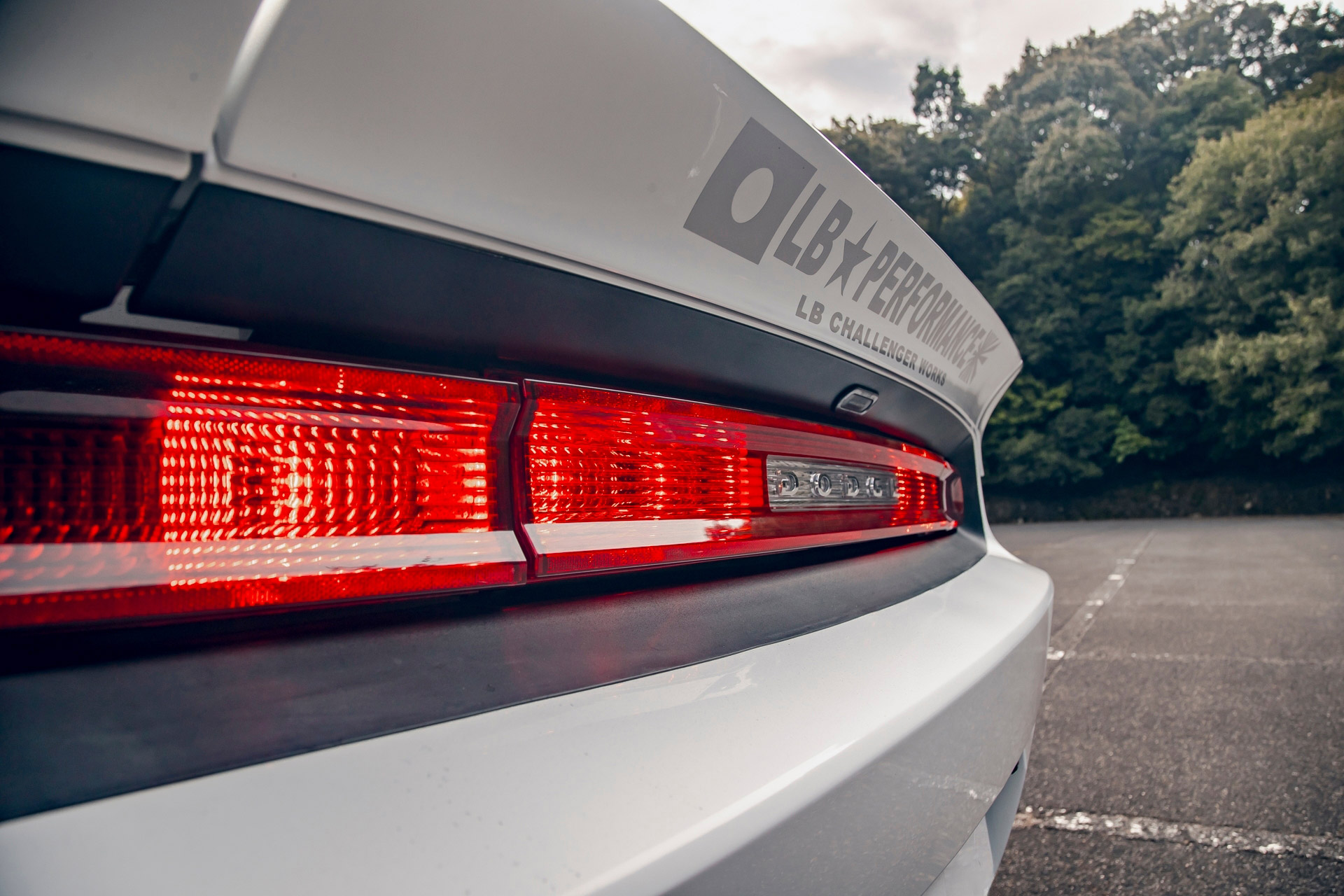 LB-WORKS-DODGE-Challenger23
