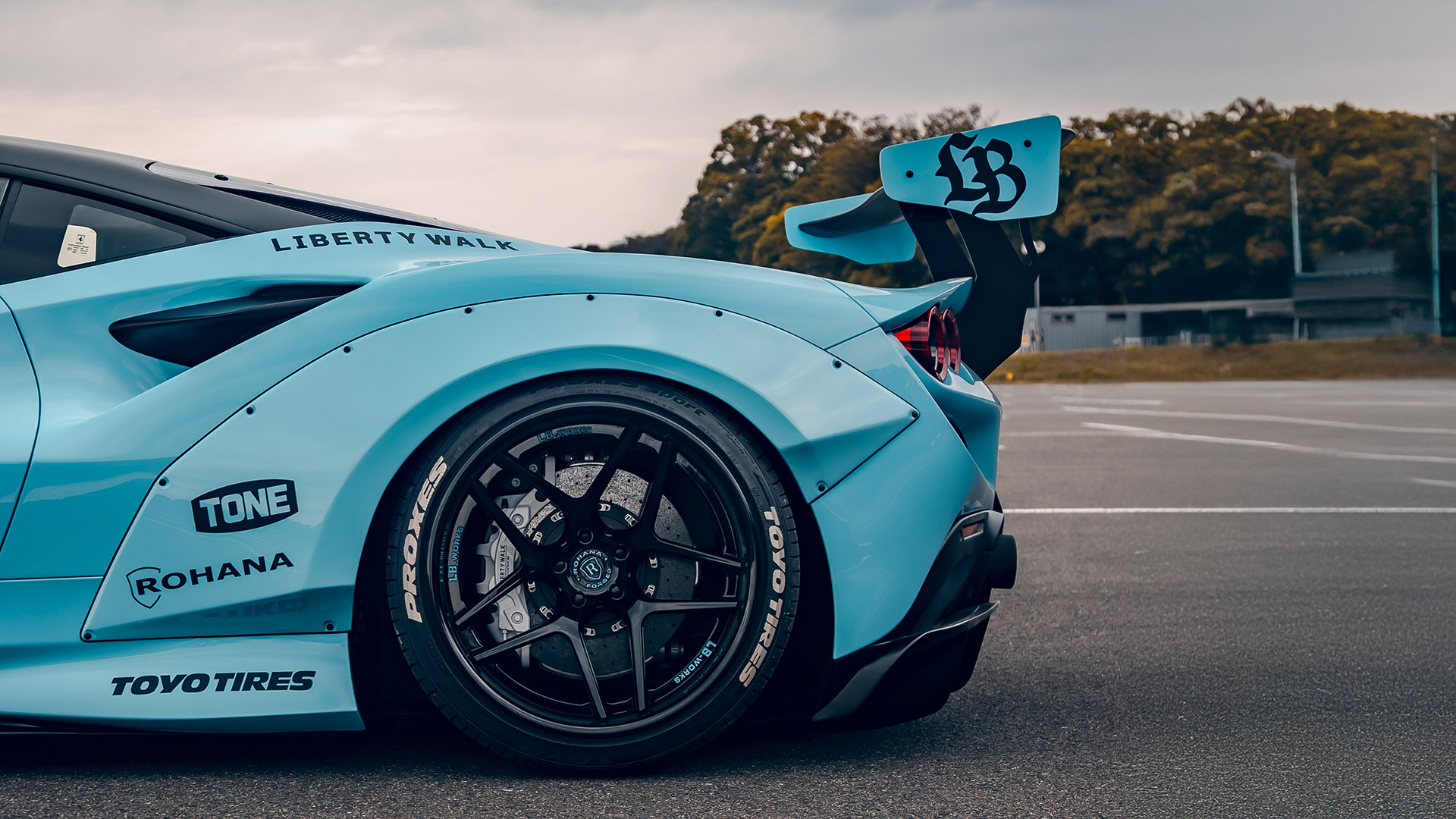 LB-WORKS-F8-Tributo00020