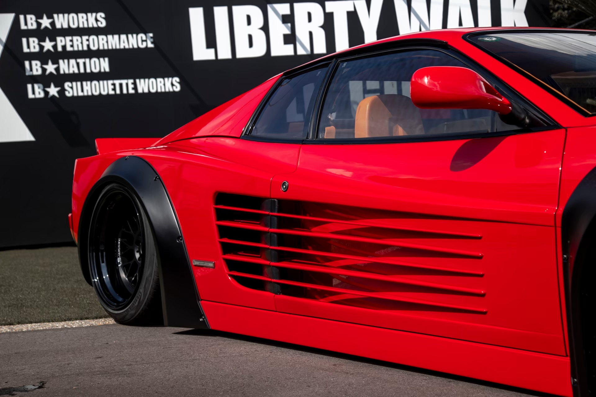 LB-WORKS Ferrari TESTAROSSA17