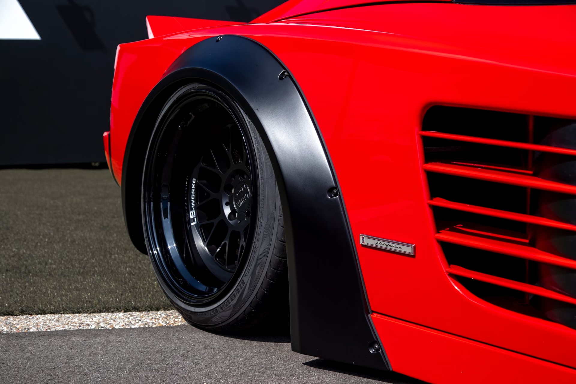 LB-WORKS Ferrari TESTAROSSA18