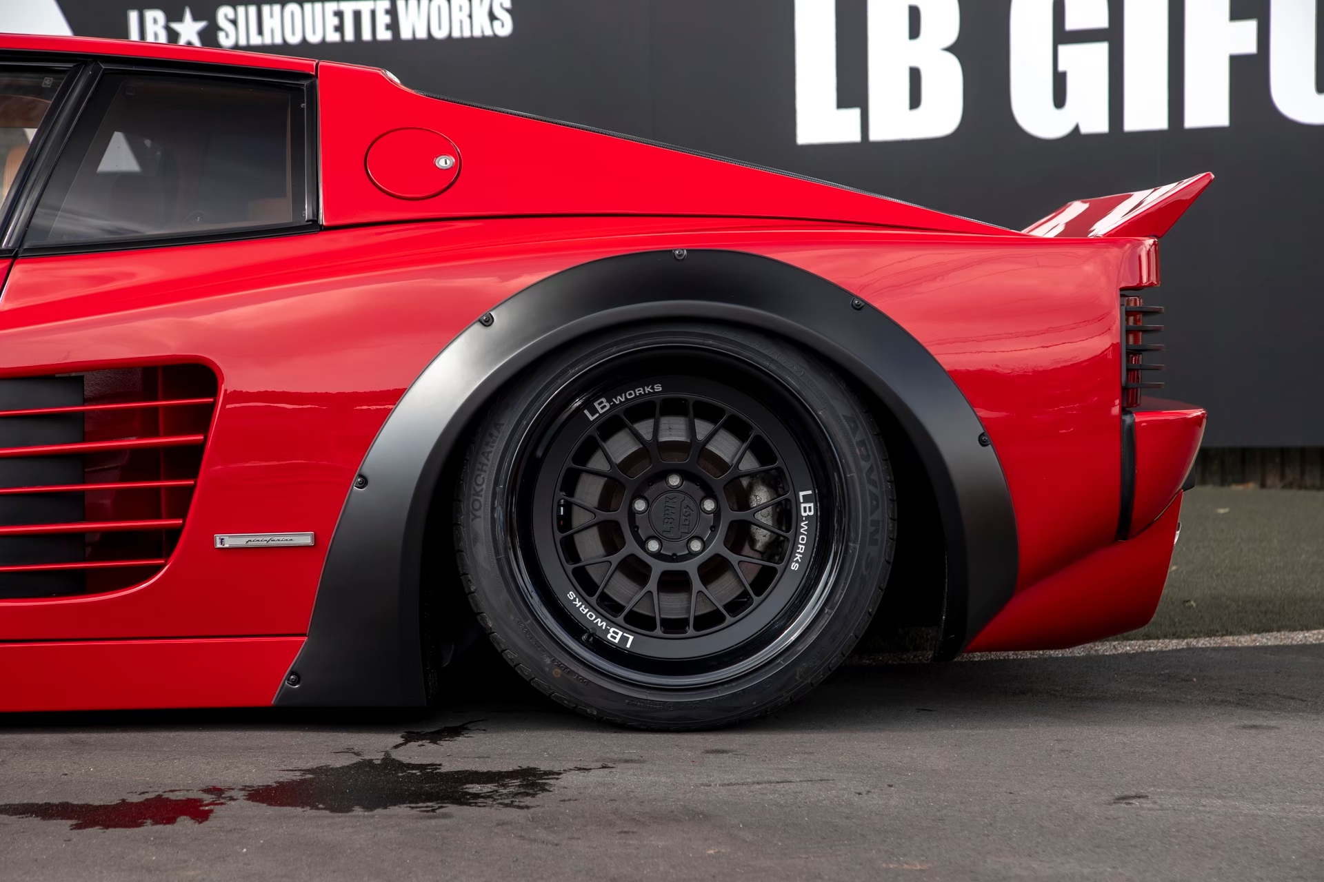 LB-WORKS Ferrari TESTAROSSA31