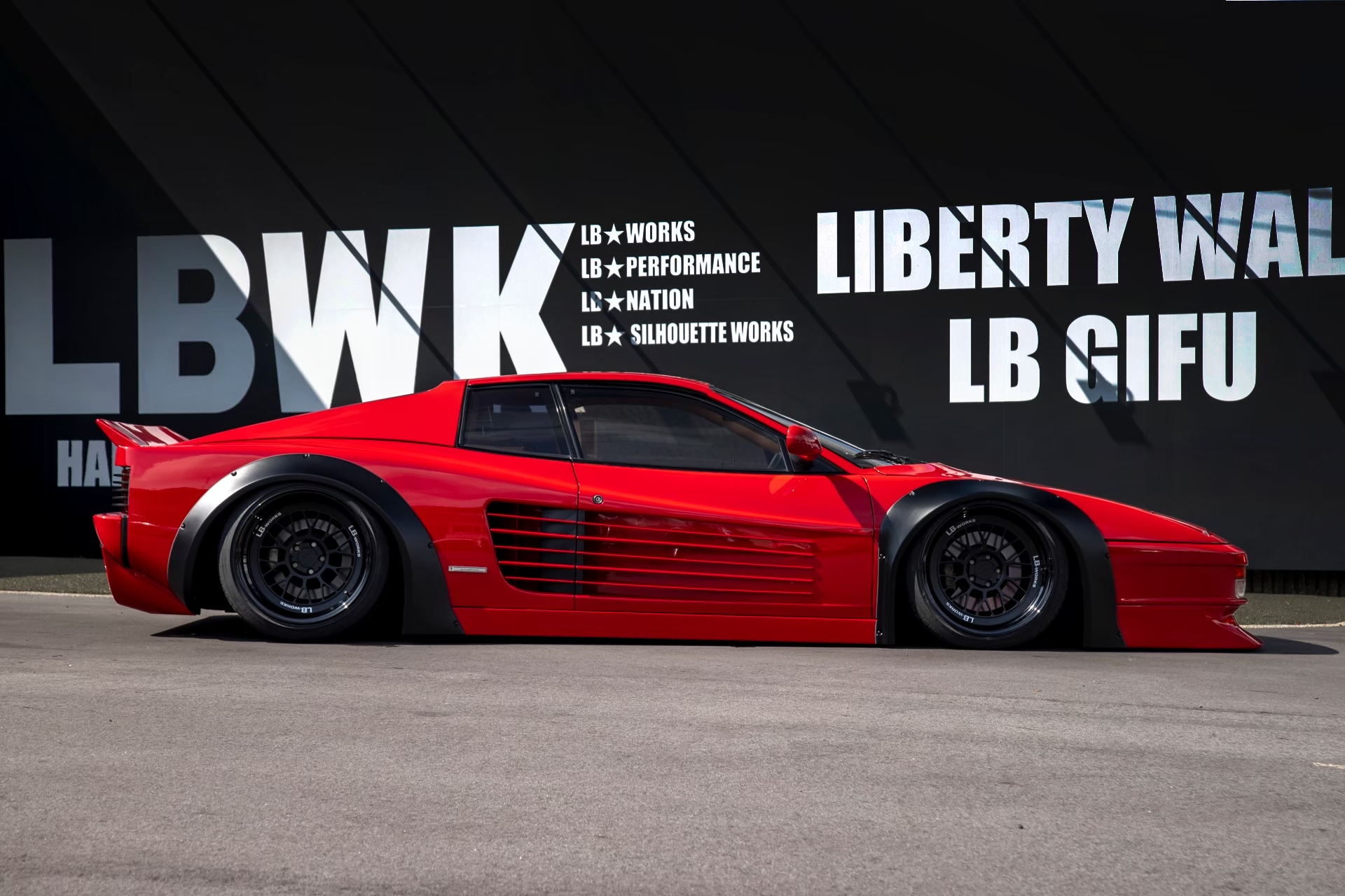 LB-WORKS Ferrari TESTAROSSA8
