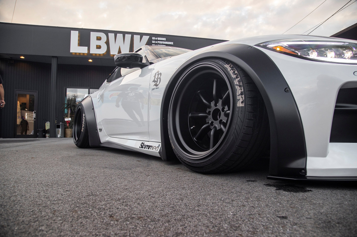 LB-WORKS-NISSAN-Fairlady-Z-RZ3400014