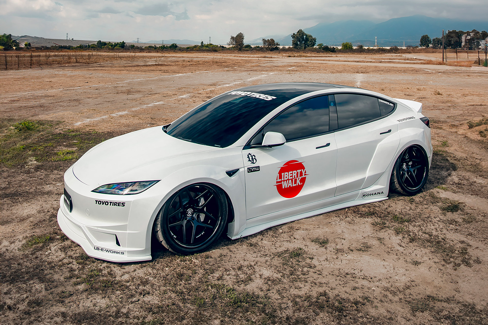 LB-E-WORKS-TESLA-Mode00004