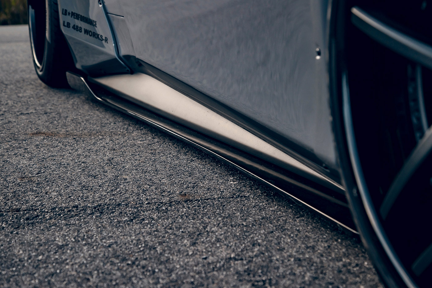LB-WORKS-488GTB00015