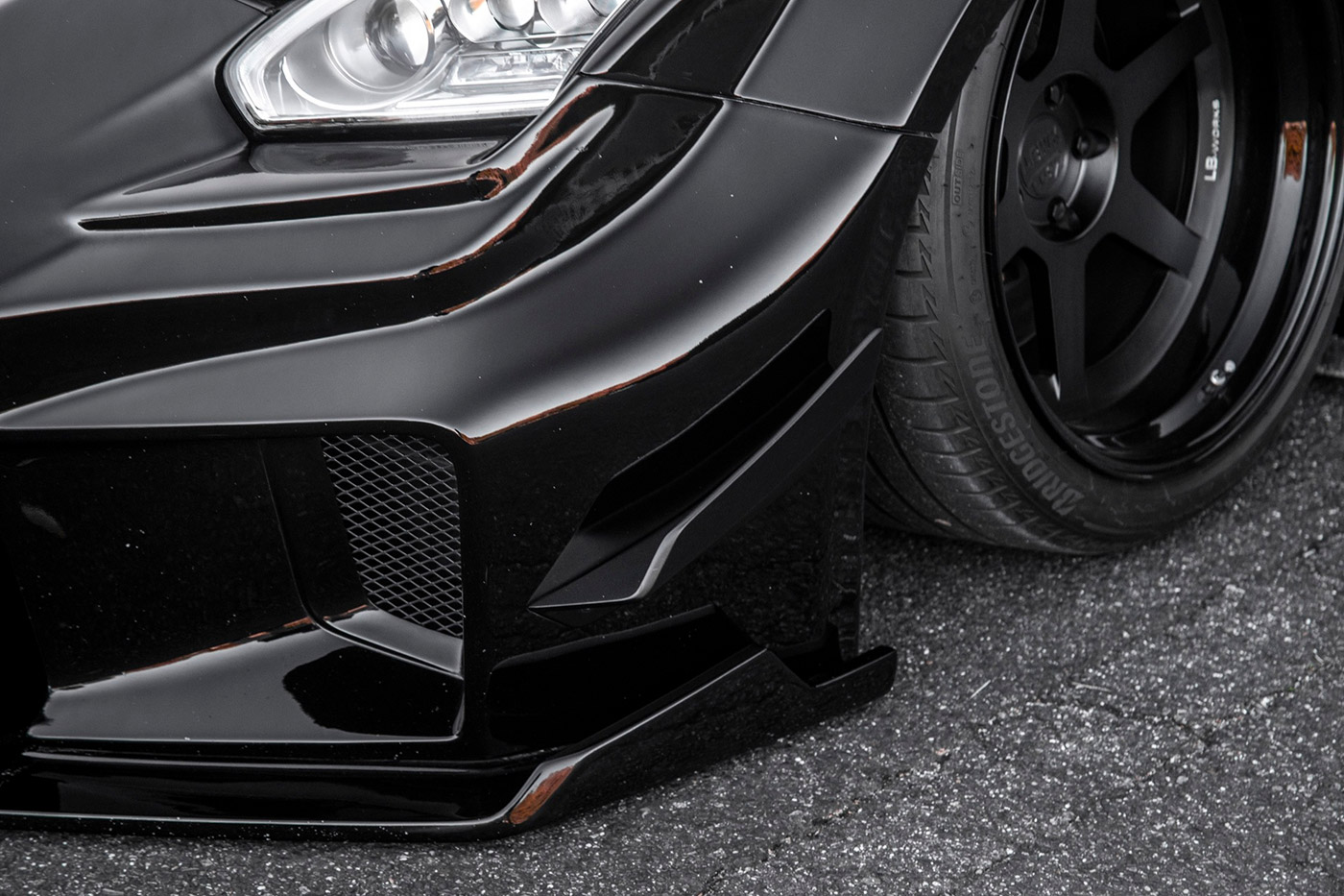 LB-Silhouette-WORKS-GT-NISSAN-R35-GT-R00046