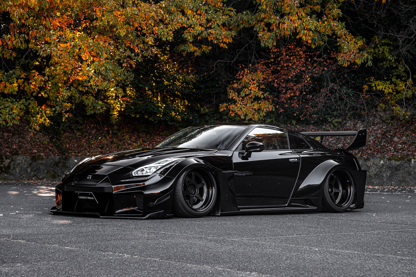 LB-Silhouette-WORKS-GT-NISSAN-R35-GT-R00054