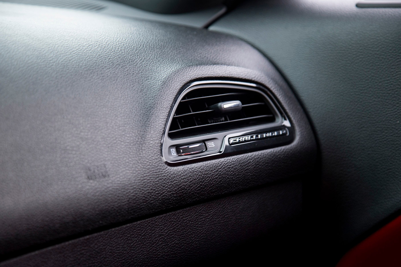 LB-WORKS-DODGE-CHALLENGER00006