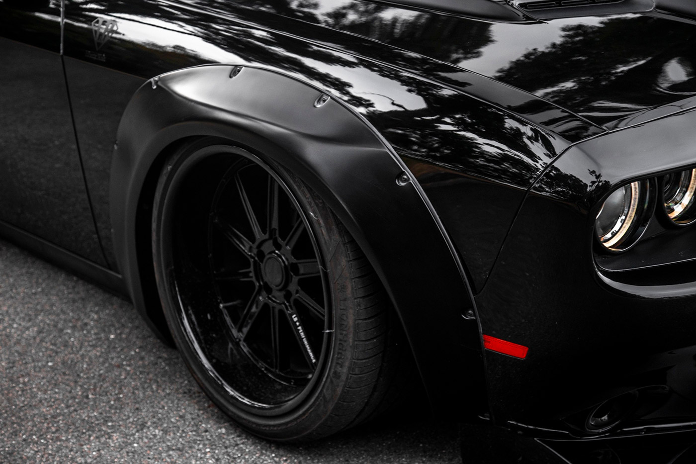 LB-WORKS-DODGE-CHALLENGER00025