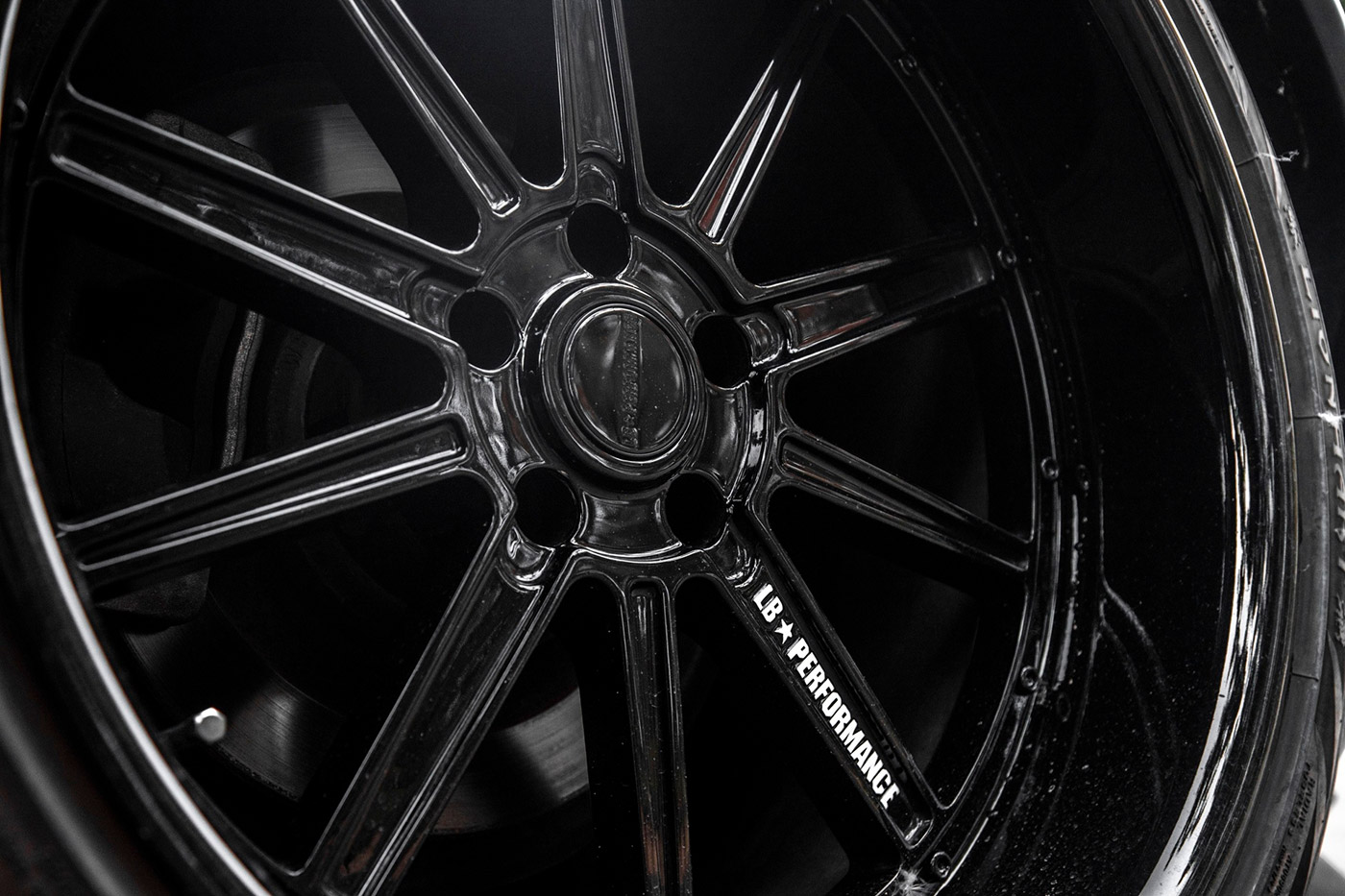 LB-WORKS-DODGE-CHALLENGER00026