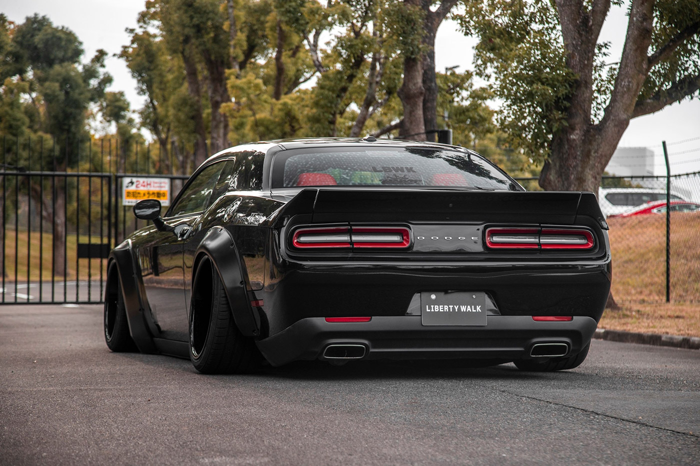 LB-WORKS-DODGE-CHALLENGER00036