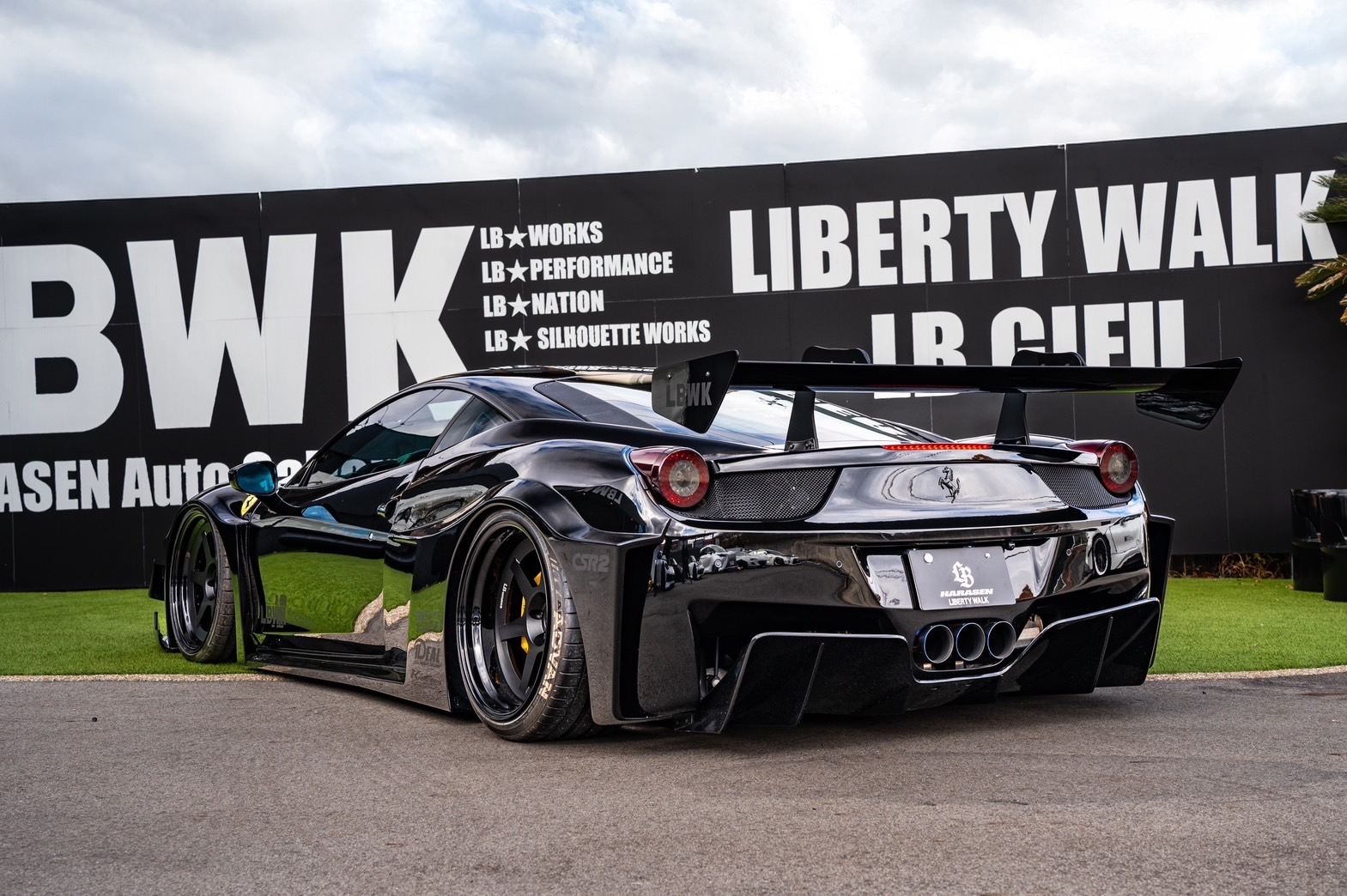 LB-WORKS Ferrari 4581