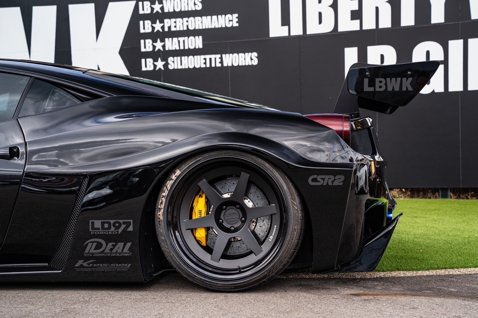 LB-WORKS Ferrari 45835