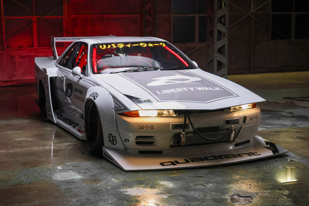 LB-KAIDO-WORKS-NISSAN-R32-SKYLINE000032