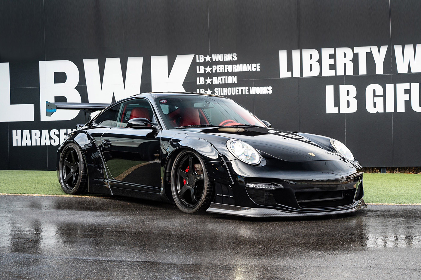 PORSCHE-91100001