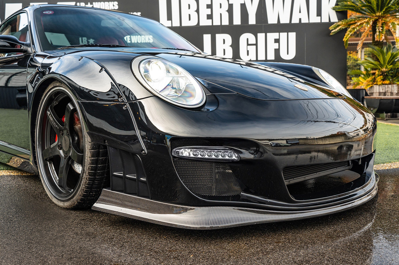 PORSCHE-91100011