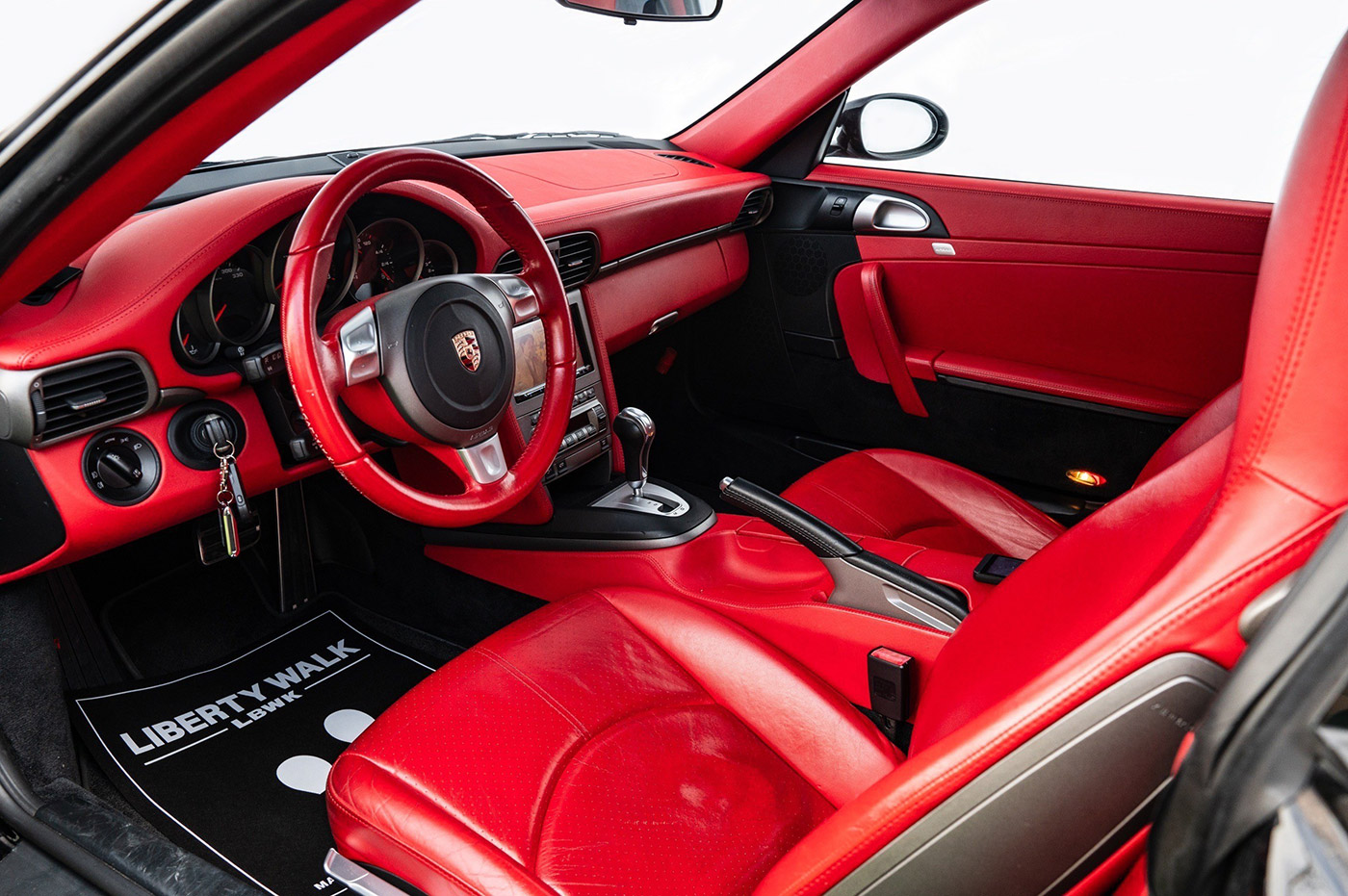 PORSCHE-91100029
