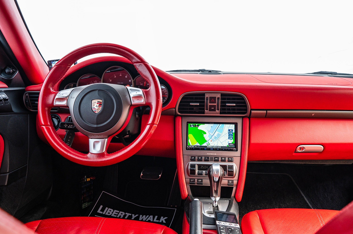 PORSCHE-91100031