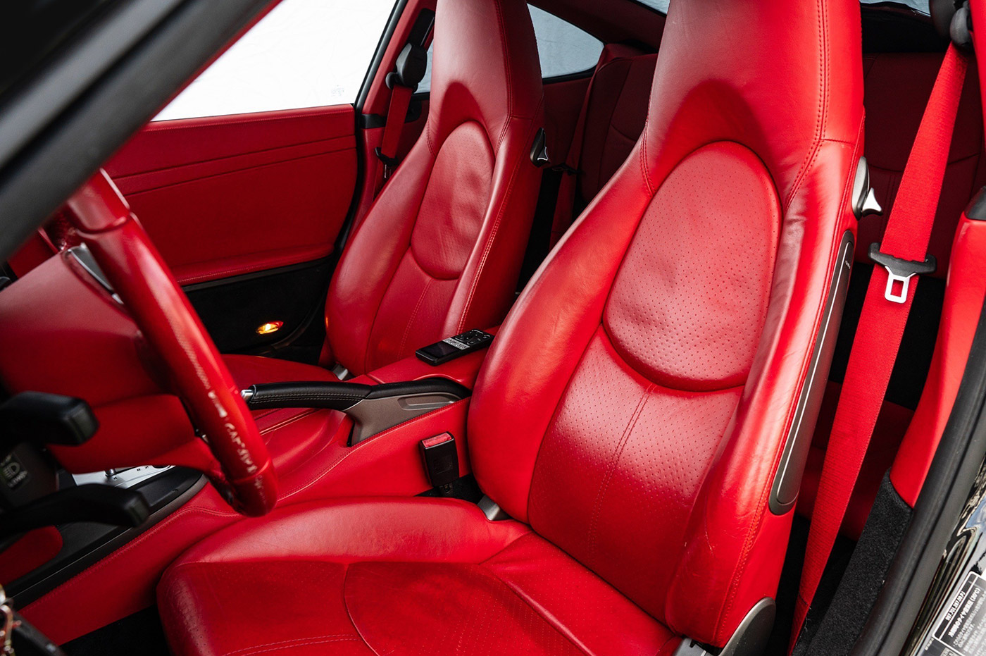 PORSCHE-91100032