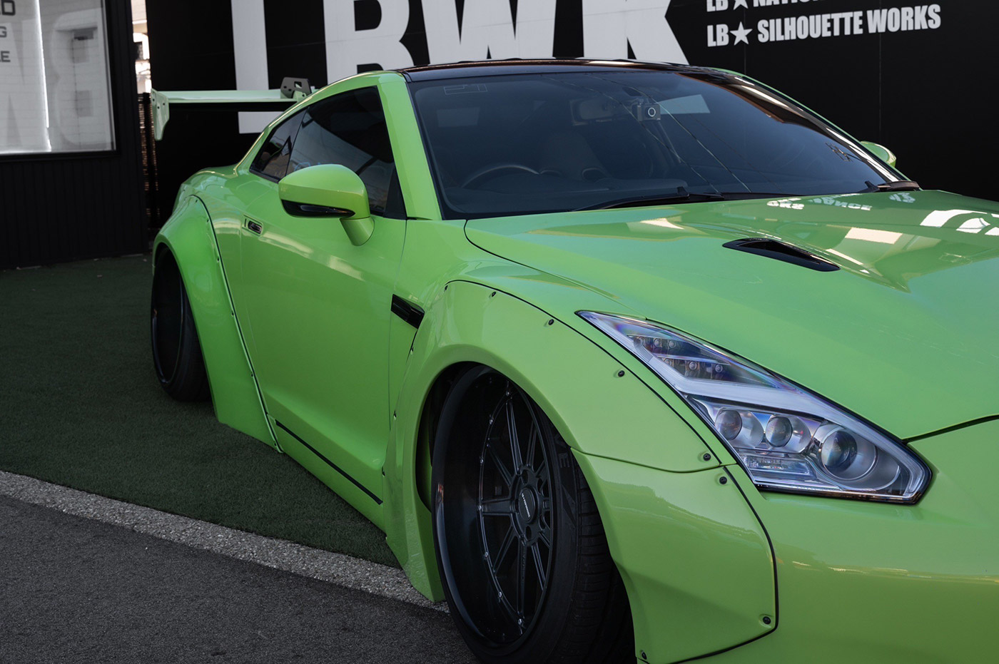 _LB-WORKS-NISSAN-GT-R-R35-type-1-BALCK-Edition17