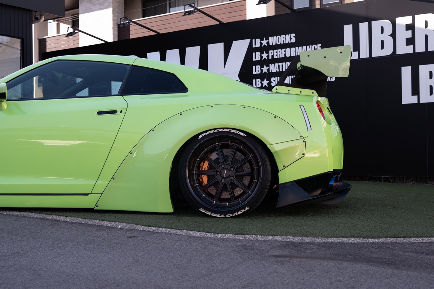 _LB-WORKS-NISSAN-GT-R-R35-type-1-BALCK-Edition27