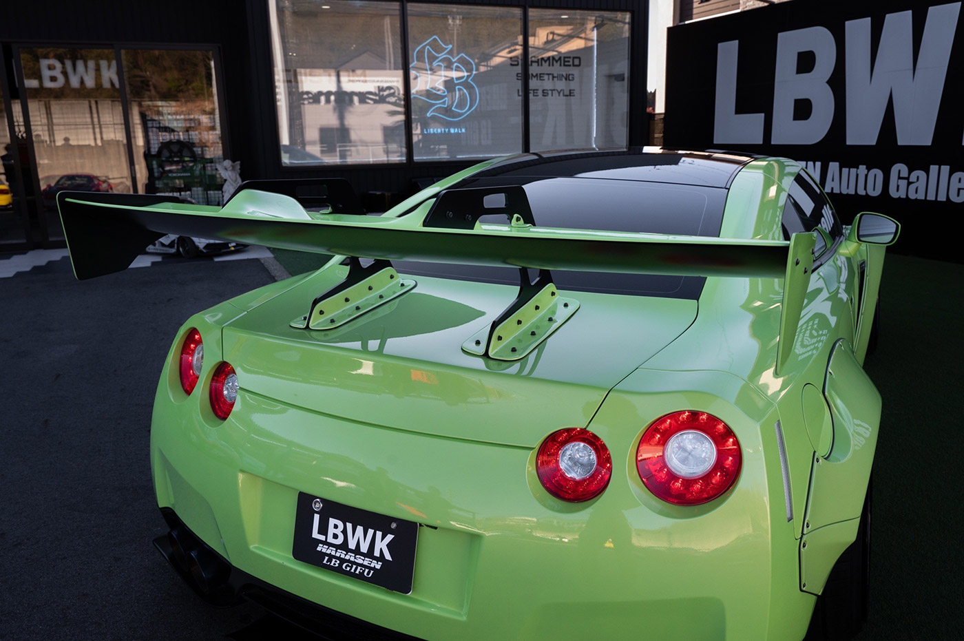 _LB-WORKS-NISSAN-GT-R-R35-type-1-BALCK-Edition28