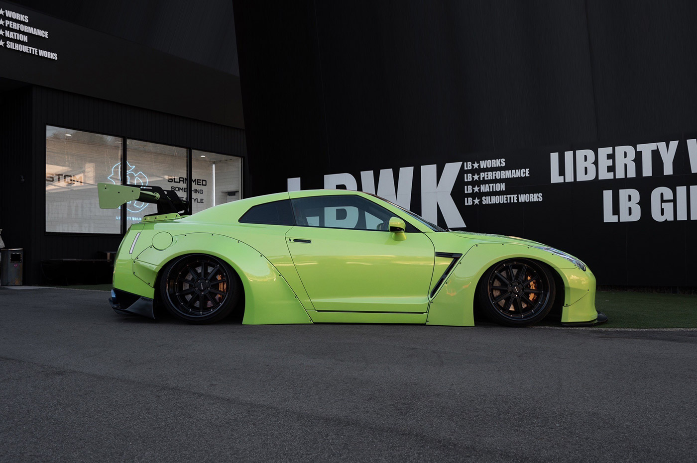 _LB-WORKS-NISSAN-GT-R-R35-type-1-BALCK-Edition8