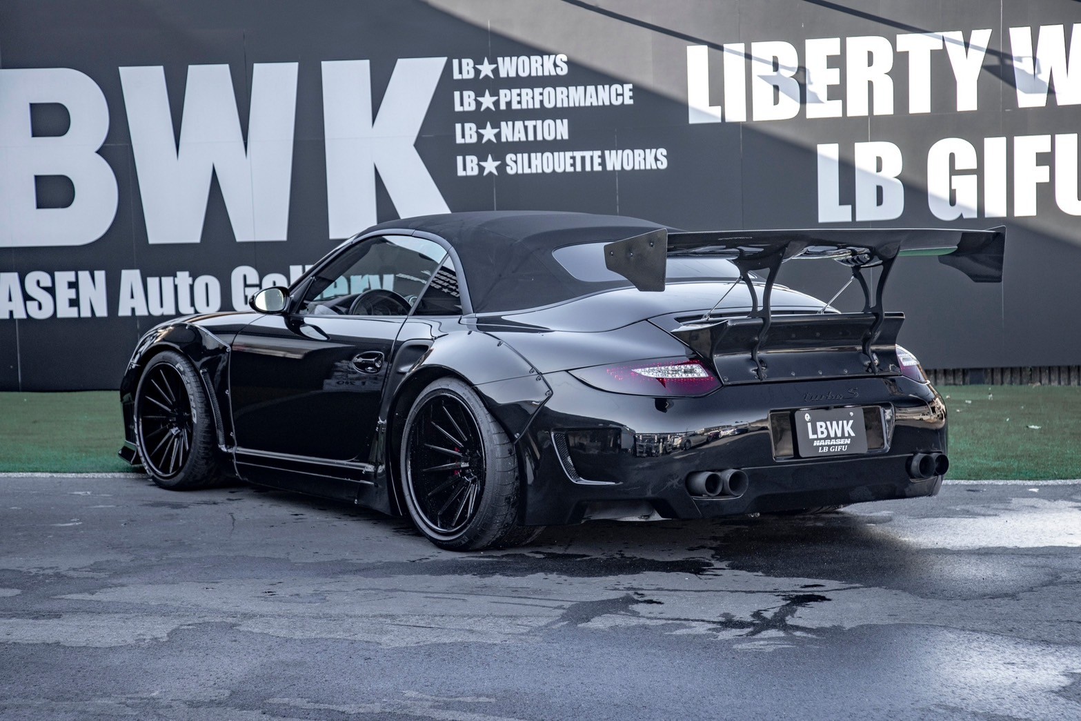 LB-WORKS PORSCHE 991 turbo S Cabriolet00060