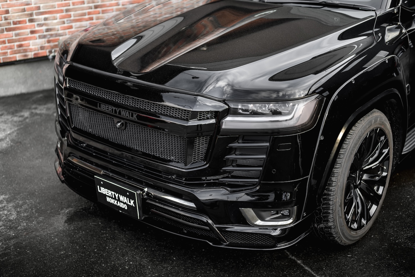 LB-WORKS-TOYOTA-LAND-CRUISER-