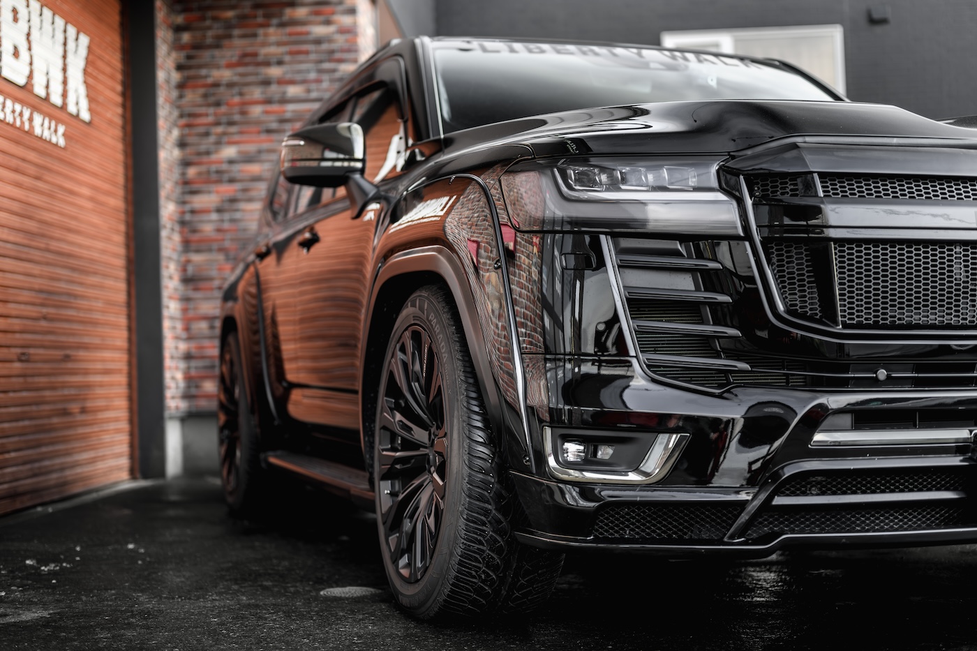 LB-WORKS-TOYOTA-LAND-CRUISER-
