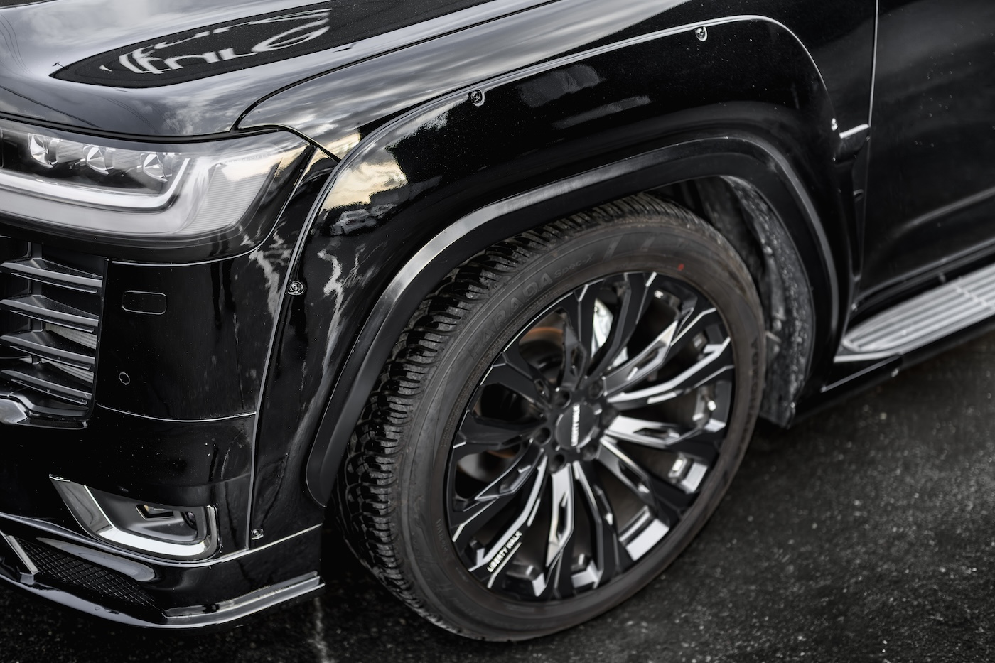 LB-WORKS-TOYOTA-LAND-CRUISER-