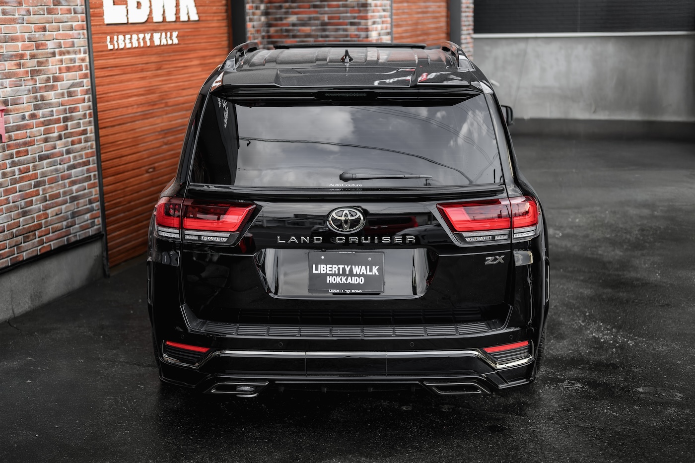 LB-WORKS-TOYOTA-LAND-CRUISER-