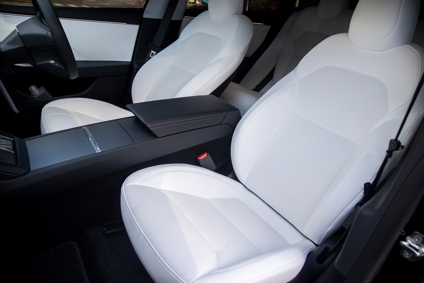 LB-E-WORKS-TESLA-Model-319