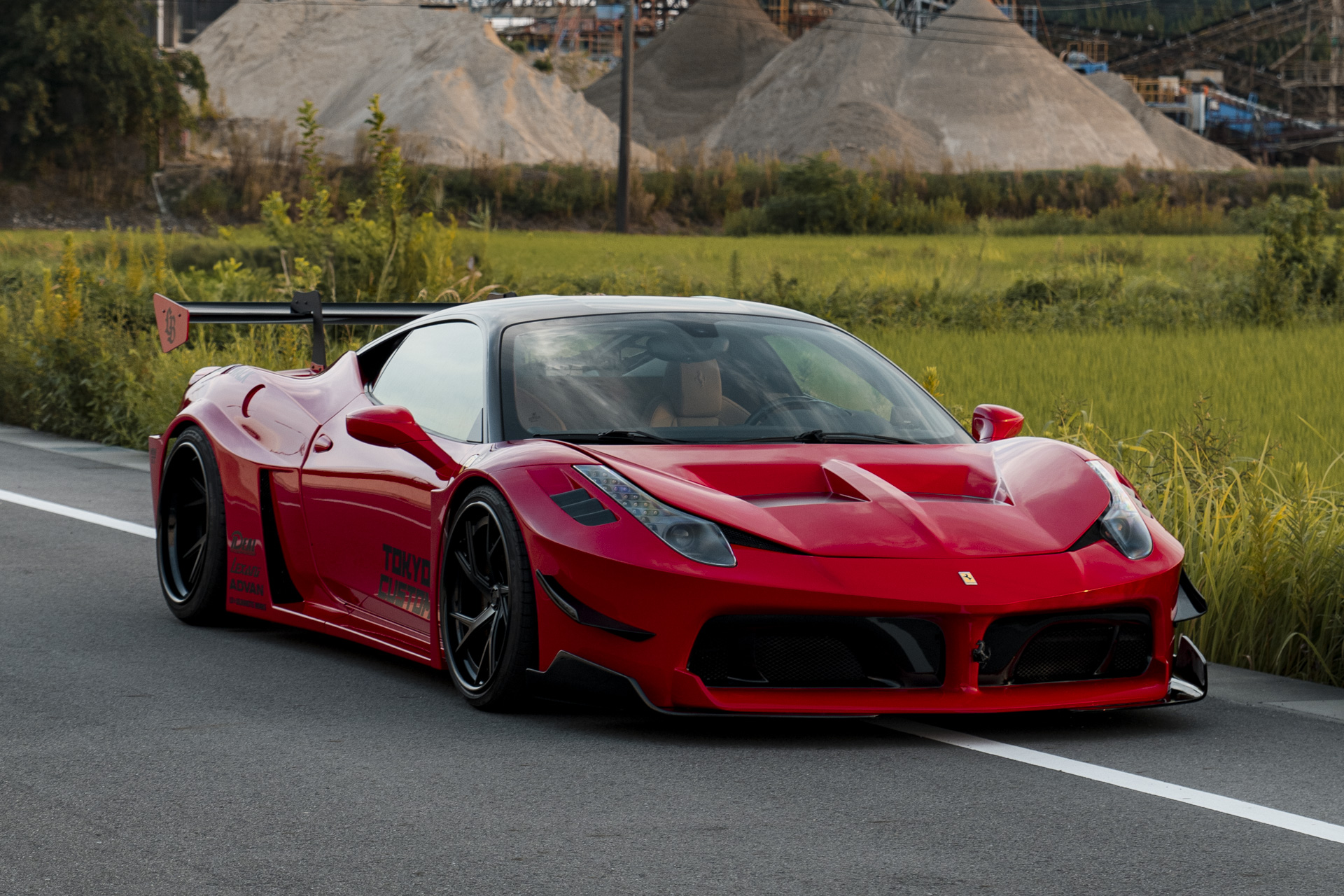LB-Silhouette WORKS Ferrari 458