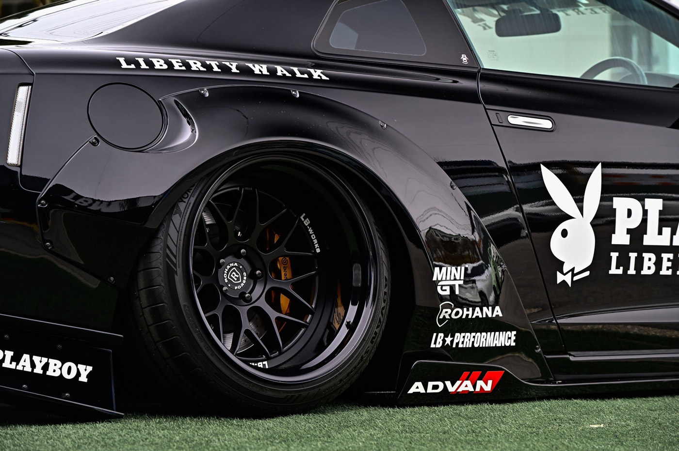 LB-WORKS-NISSAN-GT-R-R35-type-240