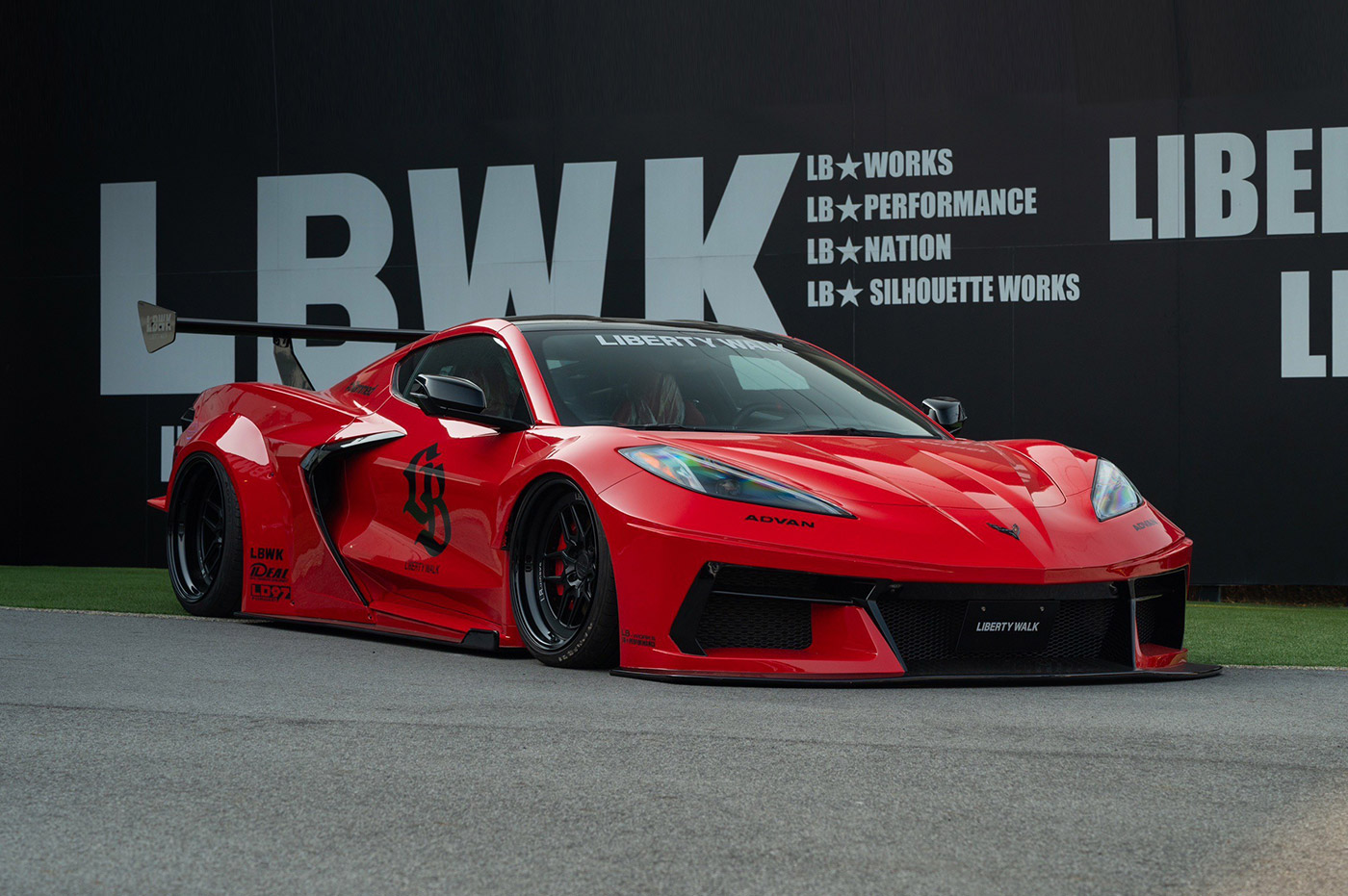 LB-Silhouette-WORKS-CHEVROLET-CORVETTE-Z511