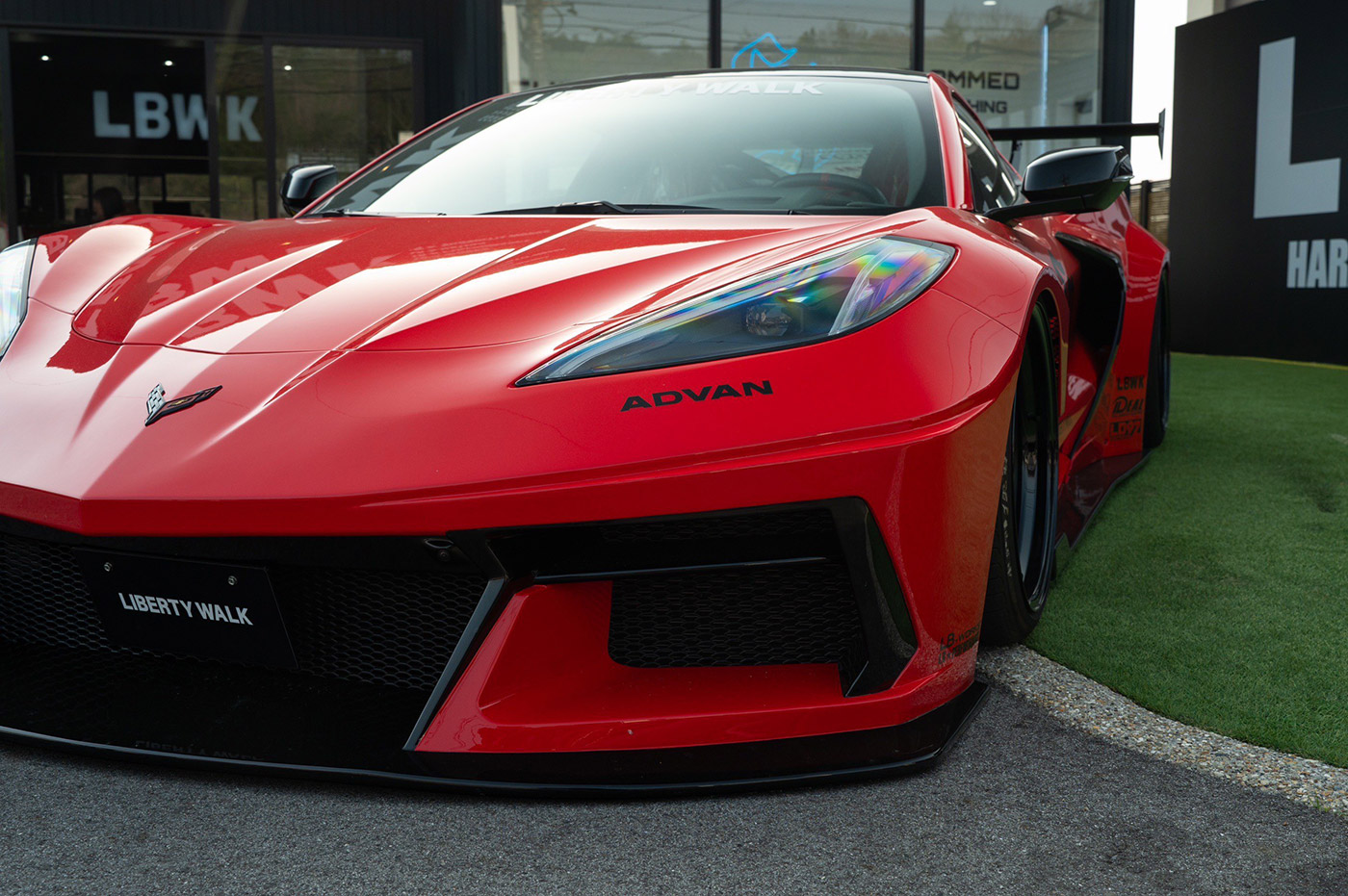 LB-Silhouette-WORKS-CHEVROLET-CORVETTE-Z5112