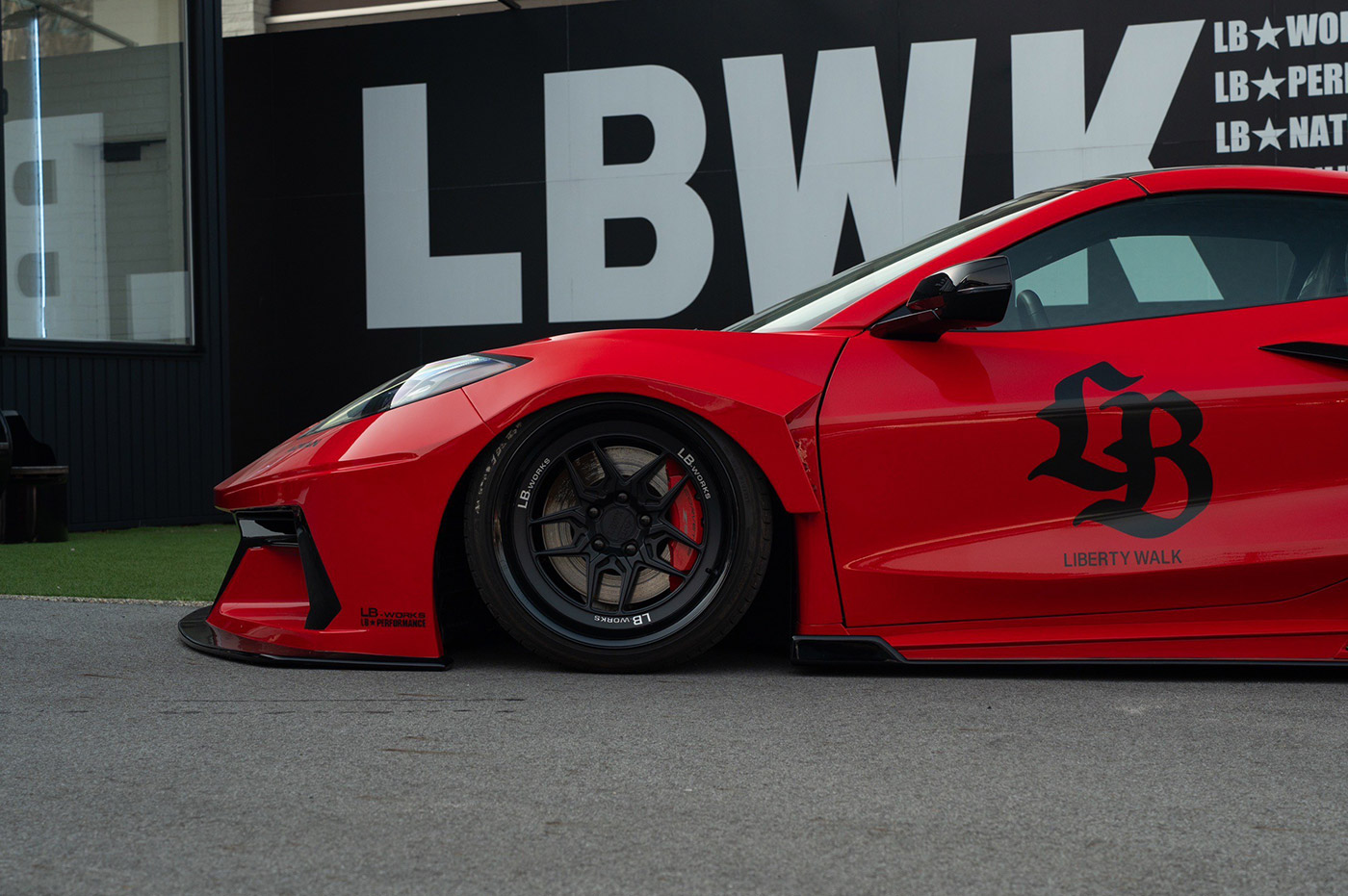 LB-Silhouette-WORKS-CHEVROLET-CORVETTE-Z5116