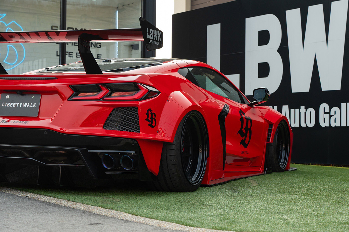 LB-Silhouette-WORKS-CHEVROLET-CORVETTE-Z5123