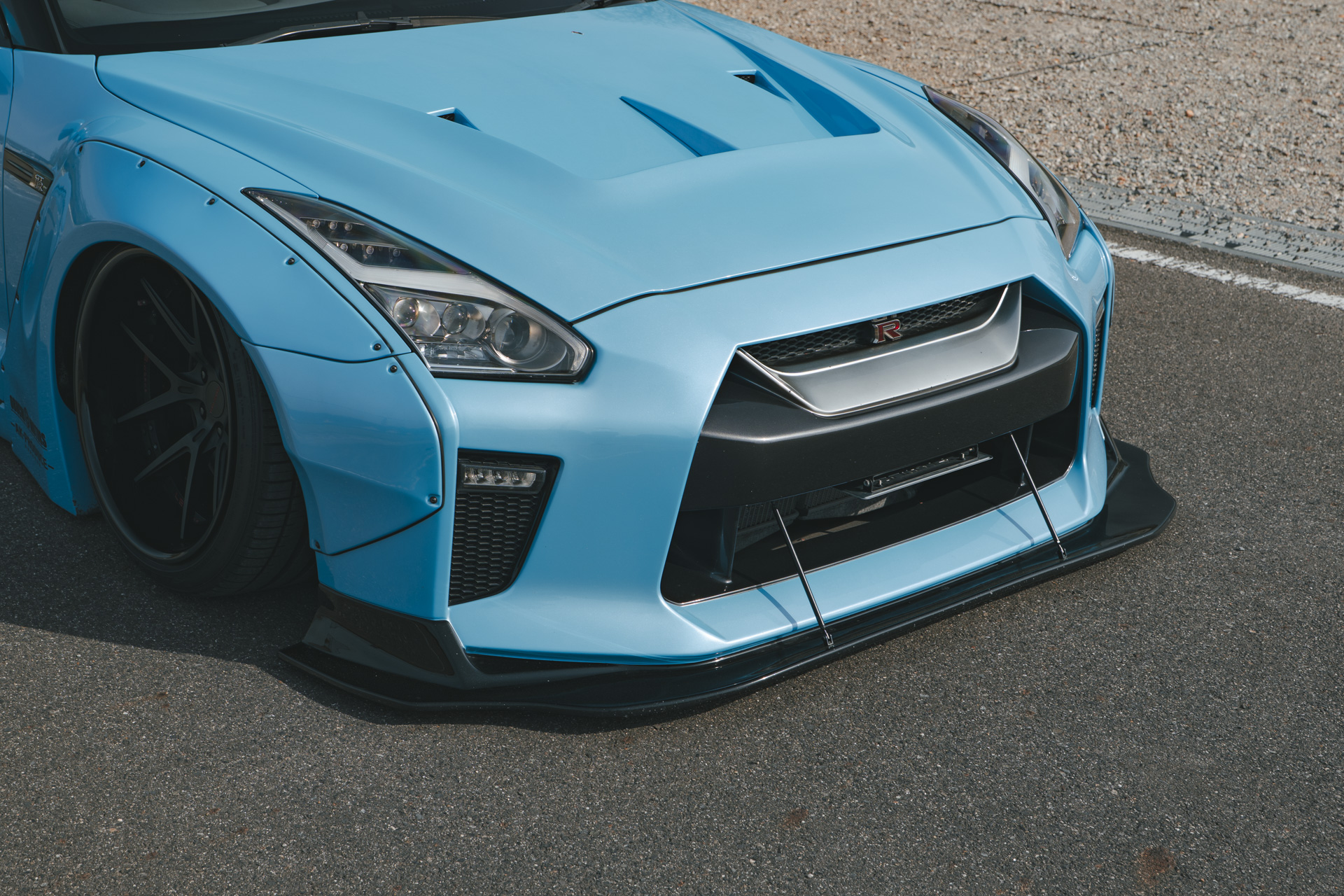 LB-WORKS NISSAN GT-R R35 type.1.5 blue43