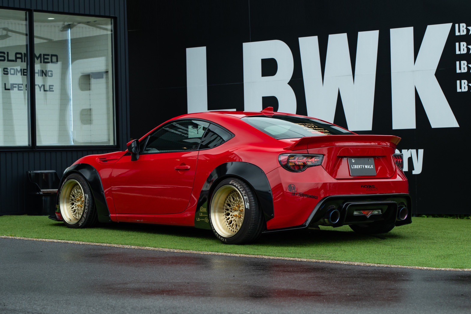 LB-WORKS TOYOTA 865