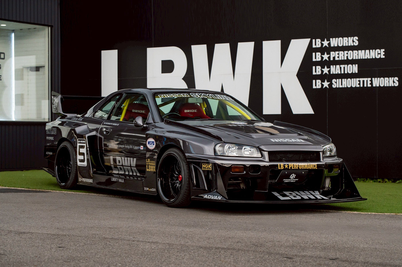 LB-ER34-Super-Silhouette-SKYLINE1