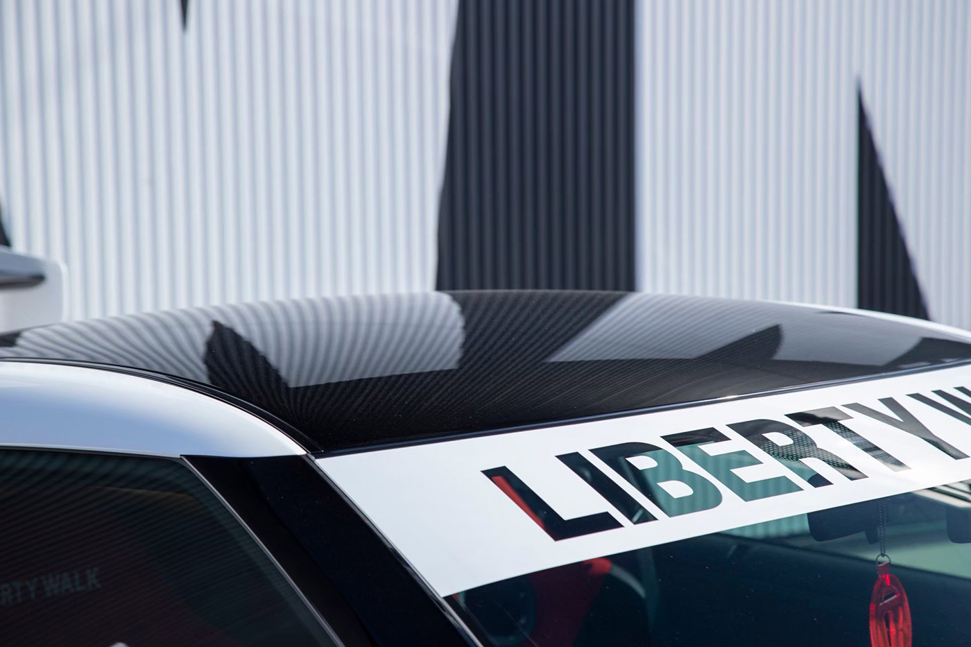 LB-Silhouette WORKS GT NISSAN R35 GT-R16