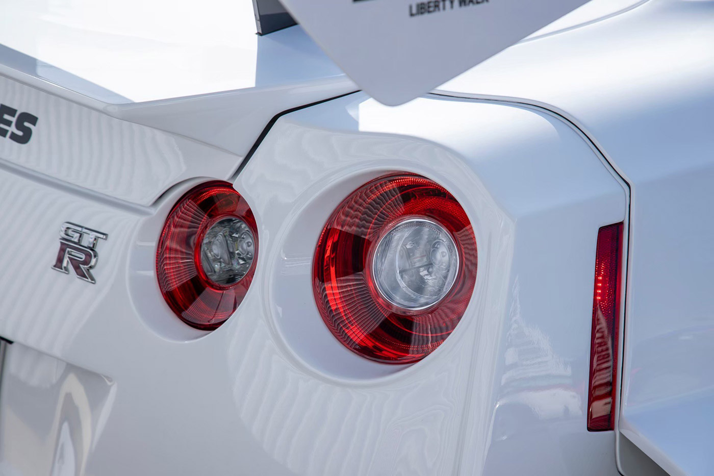 LB-Silhouette WORKS GT NISSAN R35 GT-R29