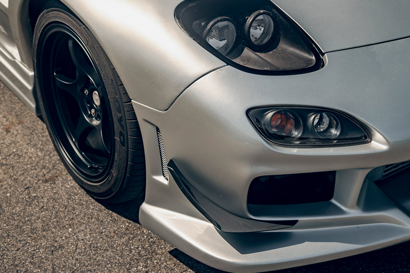 MAZDA-RX-7-FD10