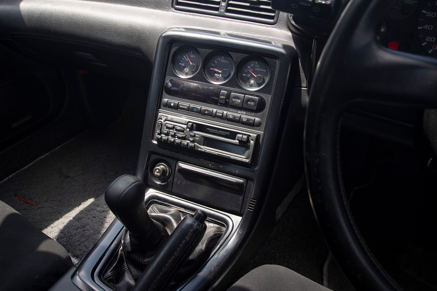 NISSAN-R32-SKYLINE40