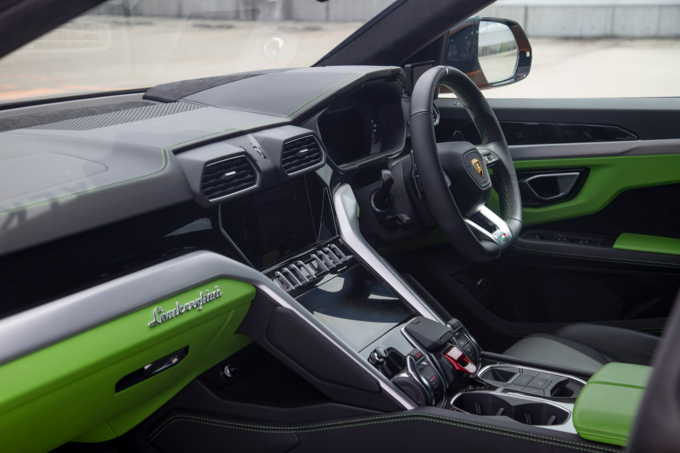 LB-WORKS-Lamborghini-URUS-Full-Complete40