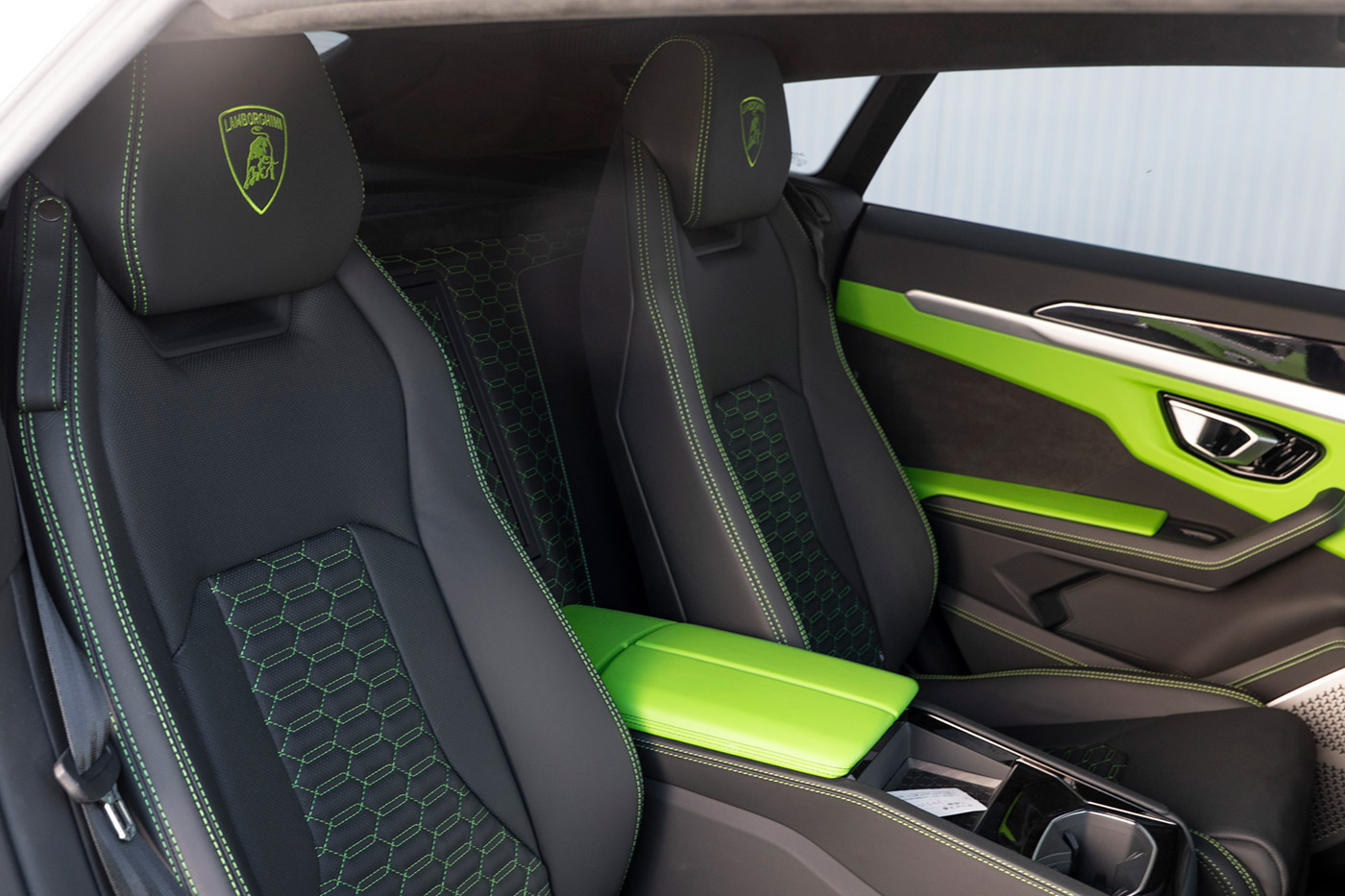 LB-WORKS-Lamborghini-URUS-Full-Complete70