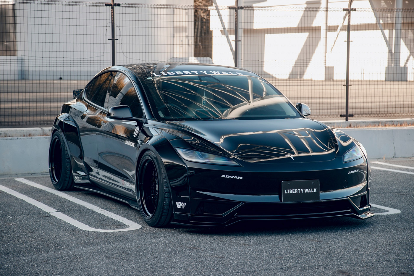 LB-E-WORKS-TESLA-Model-31