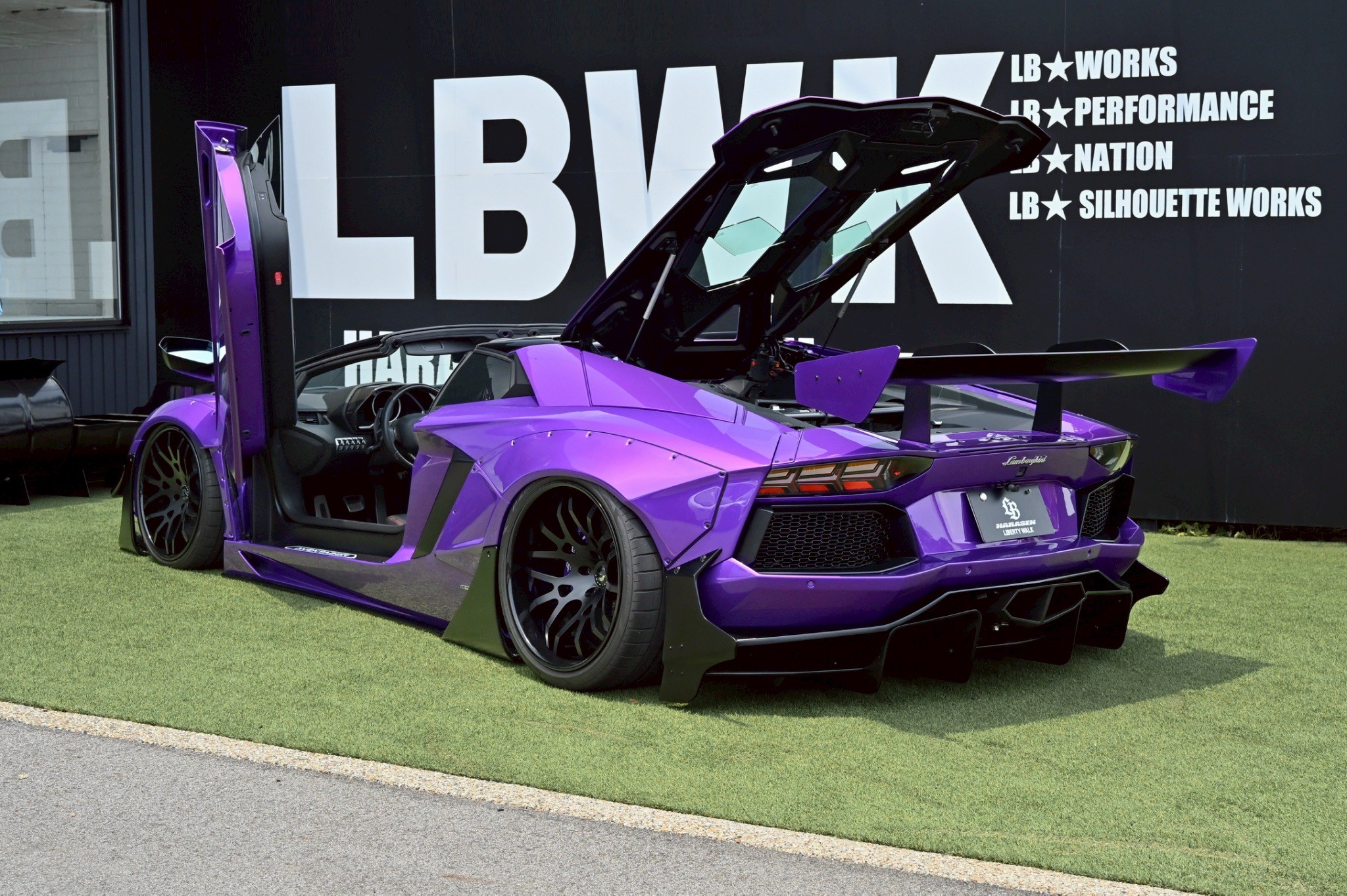 LB-WORKS Lamborghini AVENTADOR5